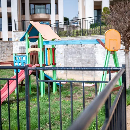 Queen's Garden Apartament *