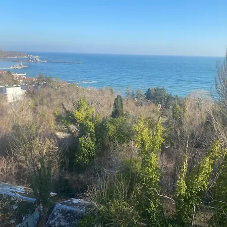 Queen's Garden * Μπαλτσίκ