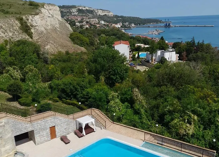 Apartament Queen's Garden Balcic