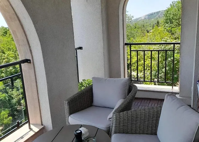 Apartament Queen's Garden Balcic