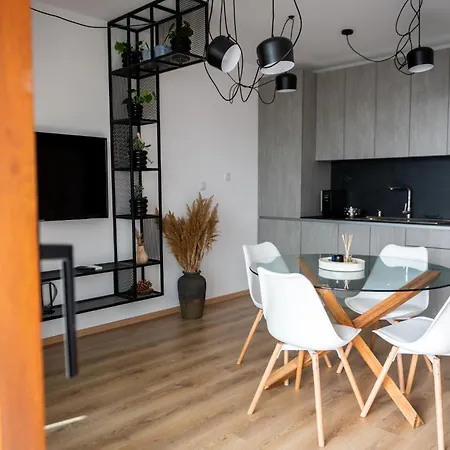 Apartment Queen's Garden Balchik