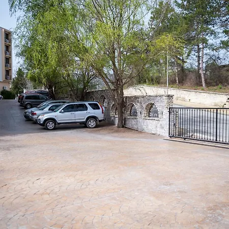 Апартаменты Queen's Garden