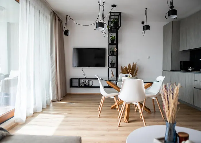 Queen's Garden Apartment Balchik