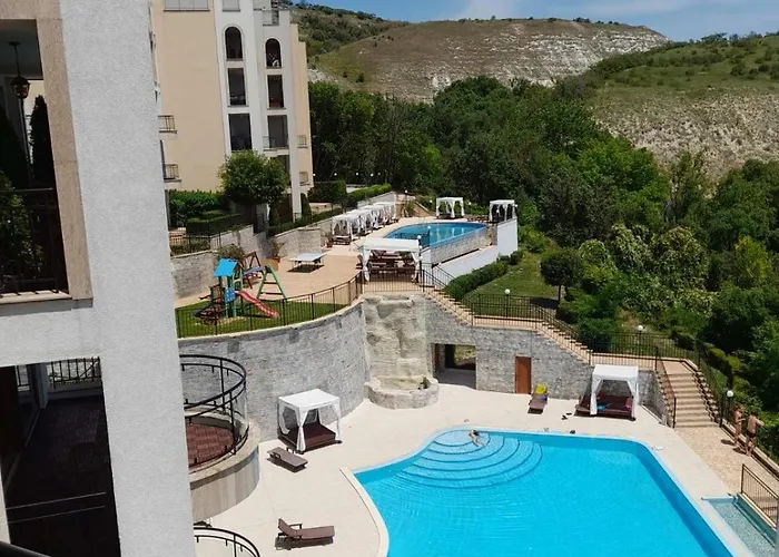 Apartment Queen's Garden