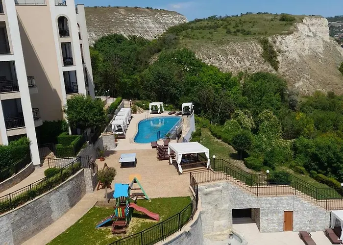 Апартаменты Queen's Garden *